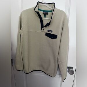 Patagonia cream and blue fleece